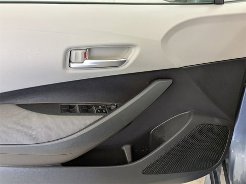 Used 2020 Toyota Corolla LE image 14