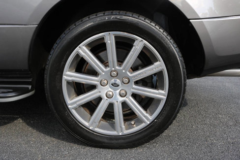 Used 2010 Land Rover Range Rover Supercharged image 30