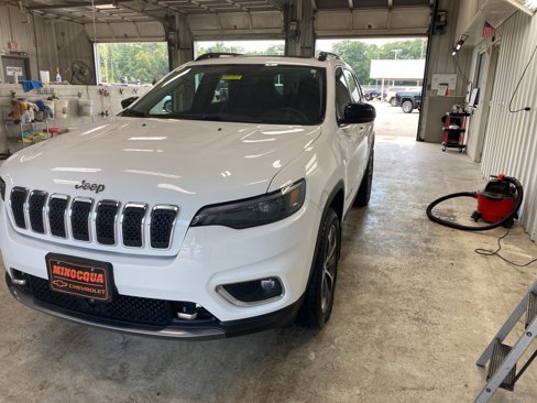 Used 2022 Jeep Cherokee Limited w/ Elite Package image 8