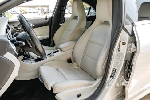 Used 2018 Mercedes-Benz CLA 250 4MATIC image 39
