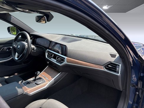 Used 2021 BMW 330i Sedan w/ Premium Package image 27