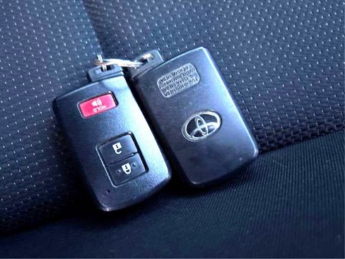 Used 2018 Toyota RAV4 Adventure image 27