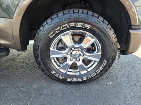 Used 2015 Ford F150 Lariat w/ Equipment Group 502A Luxury image 45