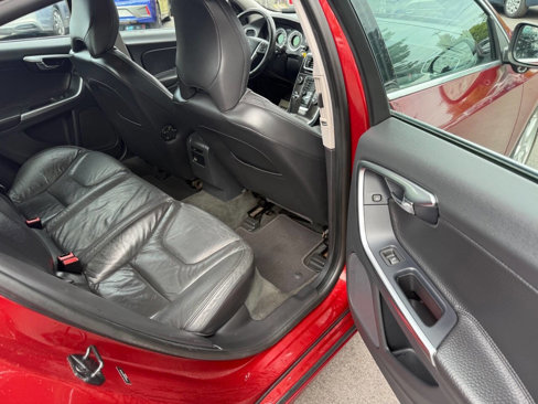 Used 2012 Volvo S60 T5 w/ Multimedia Pkg image 9