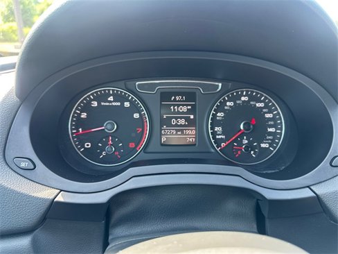 Used 2018 Audi Q3 2.0T Premium w/ Convenience Package image 18