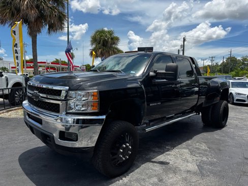 Used 2011 Chevrolet Silverado 3500 LTZ image 6