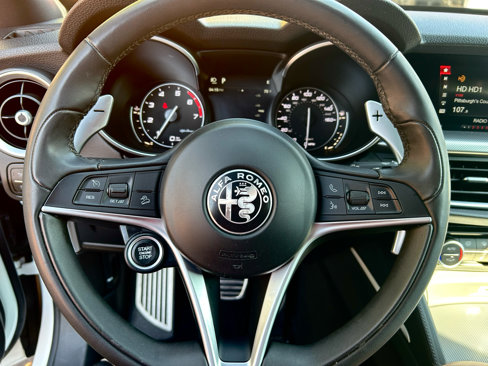 Used 2018 Alfa Romeo Stelvio Ti Sport image 12