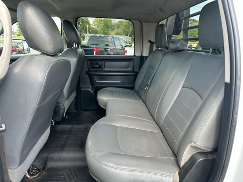 Used 2018 RAM 3500 Tradesman w/ Chrome Appearance Group image 11