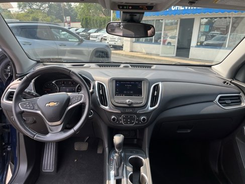 Used 2022 Chevrolet Equinox LT image 11