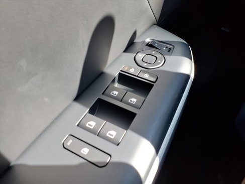 New 2025 Kia K4 GT-Line image 15