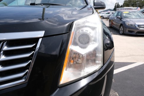 Used 2016 Cadillac SRX Luxury image 10