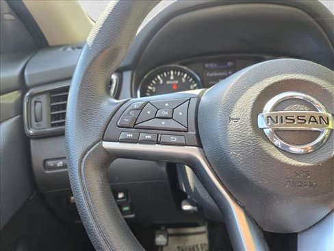 Used 2018 Nissan Rogue S image 20