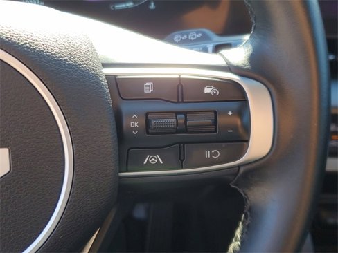 Used 2025 Kia Sportage EX image 22
