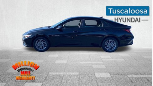 Used 2024 Hyundai Elantra SEL image 5