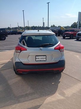 Used 2020 Nissan Kicks SV image 5