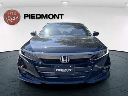 Used 2022 Honda Accord Sport image 4