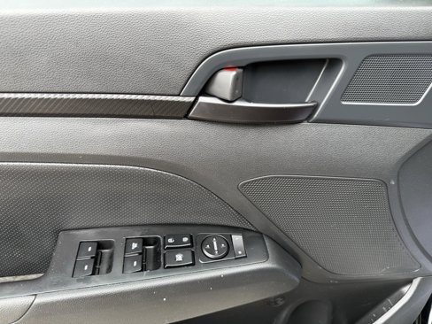 Used 2018 Hyundai Elantra Sport image 24