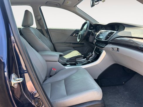 Used 2017 Honda Accord EX-L image 15