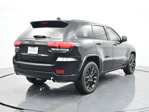 Used 2021 Jeep Grand Cherokee Laredo X image 6
