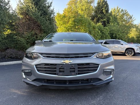 Used 2017 Chevrolet Malibu LT image 10