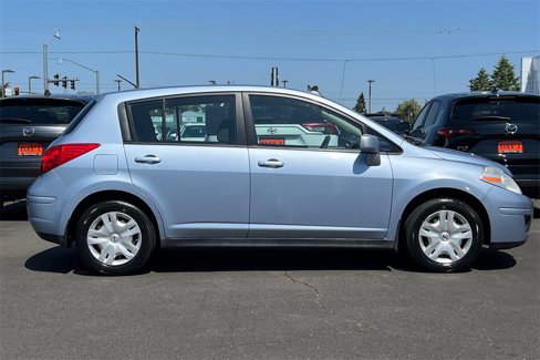 Used 2011 Nissan Versa 1.8 S w/ PWR Plus Pkg image 3