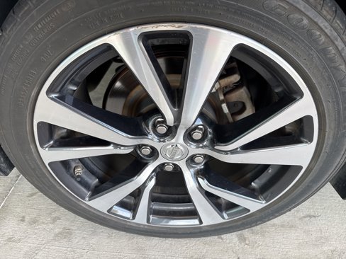 Used 2016 Nissan Maxima Platinum image 14
