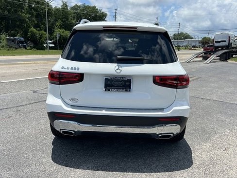 Used 2023 Mercedes-Benz GLB 250 image 4
