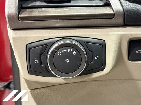 Used 2019 Ford Fusion SEL image 10