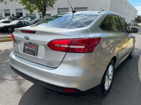 Used 2015 Ford Focus SE image 45