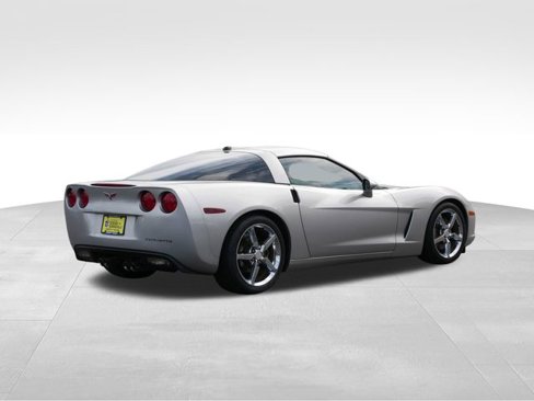 Used 2005 Chevrolet Corvette Coupe w/ Preferred Equipment Group image 8