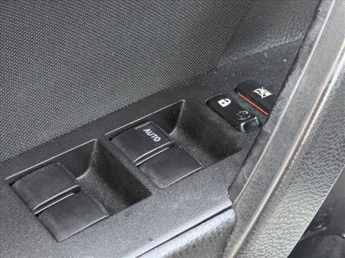 Used 2014 Toyota Corolla LE image 11