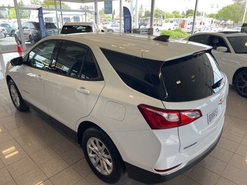 Used 2018 Chevrolet Equinox LS image 11