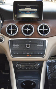 Used 2017 Mercedes-Benz GLA 250 4MATIC w/ Premium Package image 25