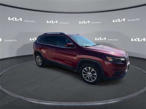 Used 2019 Jeep Cherokee Latitude Plus w/ Comfort/Convenience Group image 25