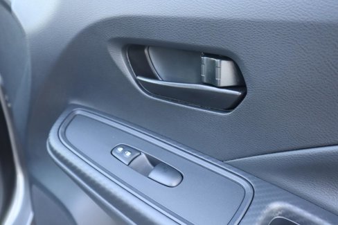 Used 2025 Nissan Versa S w/ Trunk Package image 36