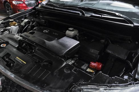 Used 2016 Nissan Pathfinder Platinum w/ Family Entertainment Package image 46