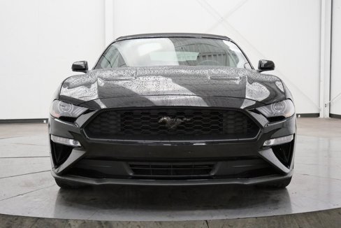Used 2020 Ford Mustang Premium image 2