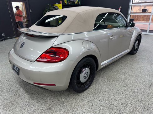 Used 2013 Volkswagen Beetle 2.5 image 5