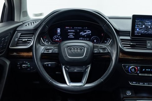 Used 2018 Audi Q5 2.0T Premium Plus w/ Premium Plus Package image 16