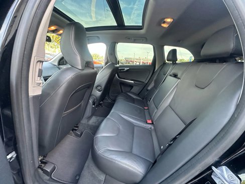 Used 2015 Volvo XC60 T6 Premier Plus image 25
