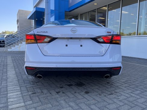 Used 2023 Nissan Altima 2.5 SR image 4