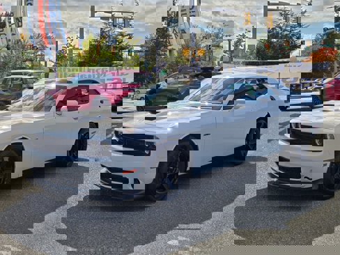 Used 2019 Dodge Challenger R/T w/ Blacktop Package image 1