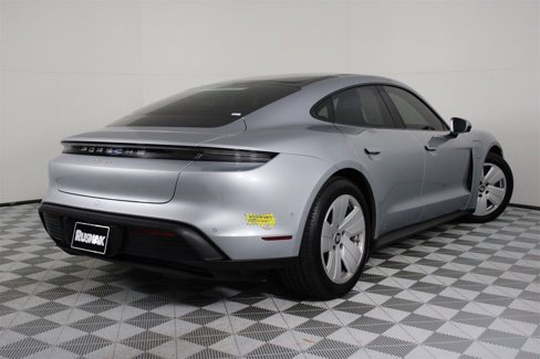 Certified 2022 Porsche Taycan image 7