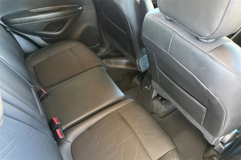 Used 2022 Chevrolet Trax LT w/ Midnight Edition image 21