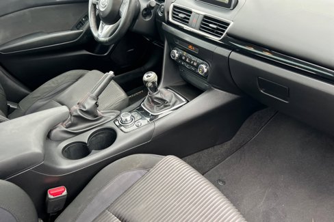 Used 2016 MAZDA MAZDA3 i Touring w/ Popular Equipment Package image 14
