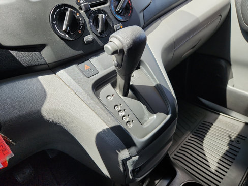 Used 2020 Nissan NV200 SV w/ Sliding Glass Door Package image 16