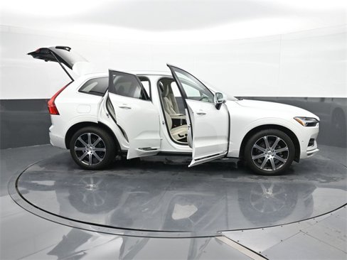 Used 2021 Volvo XC60 T5 Inscription w/ Advanced Package image 33