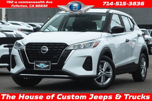 Used 2021 Nissan Kicks S image 1
