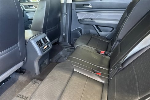 Used 2021 Volkswagen Atlas SE image 14