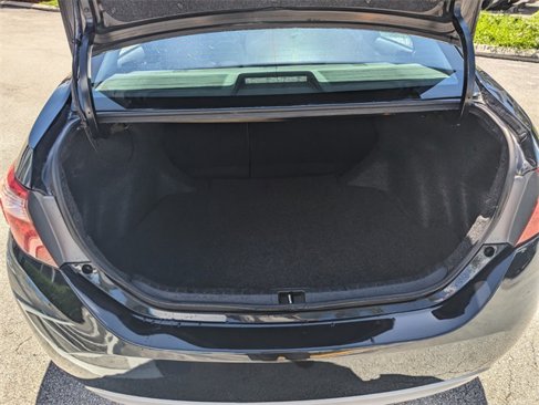 Used 2017 Toyota Corolla L image 14